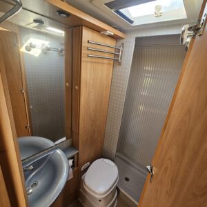 Camping car BURSTNER Delfin 686 – Image 15