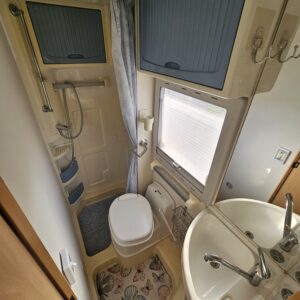 Camping car Challenger 104 – Image 14
