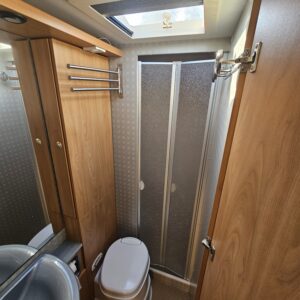 Camping car BURSTNER Delfin 686 – Image 14